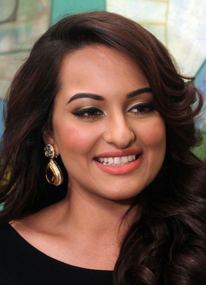 Sonakshi Sinha 219